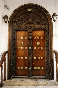 Beautifully carved wooden doors in Stone Town, showcasing Zanzibar’s artistic craftsmanship