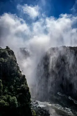 Victoria Falls rainbow picture by Gabriel Haering